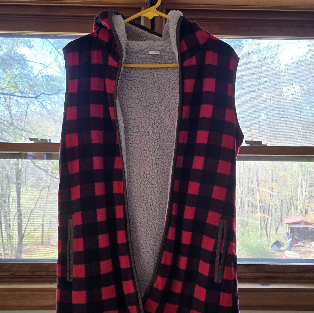 Legendary Whitetails Plaid Hooded Vest